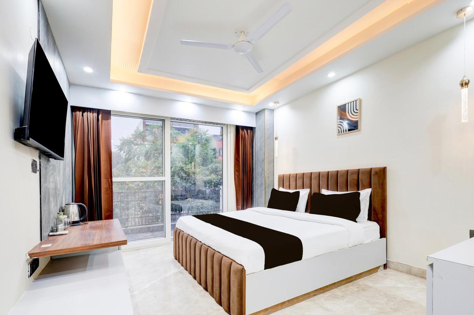 Super Hotel O Sector 43 Gurgaon Exterior photo