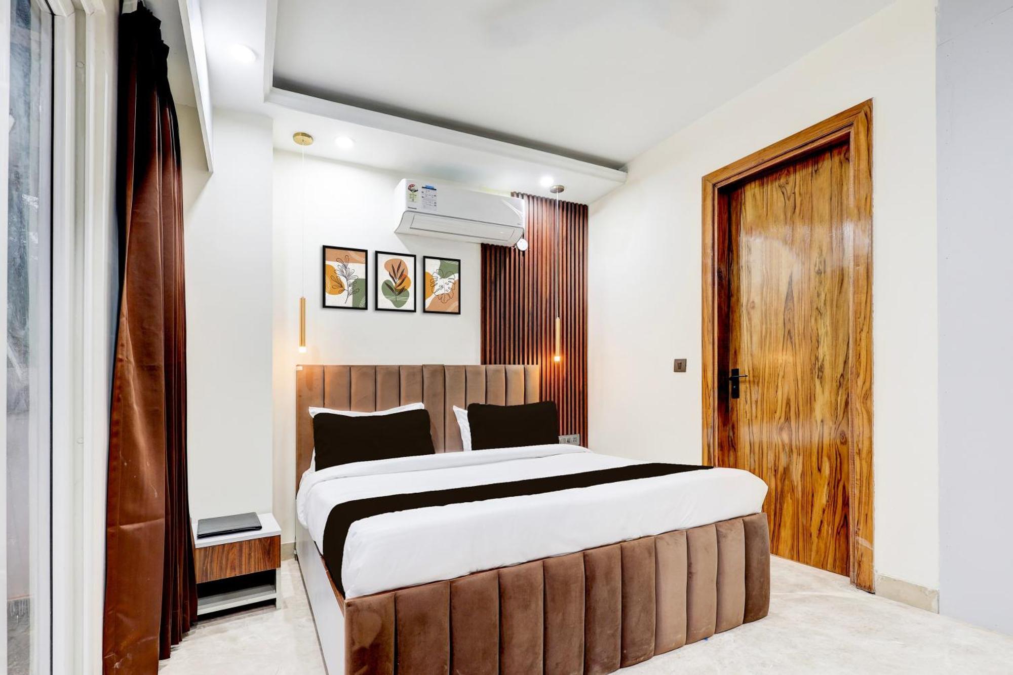 Super Hotel O Sector 43 Gurgaon Exterior photo