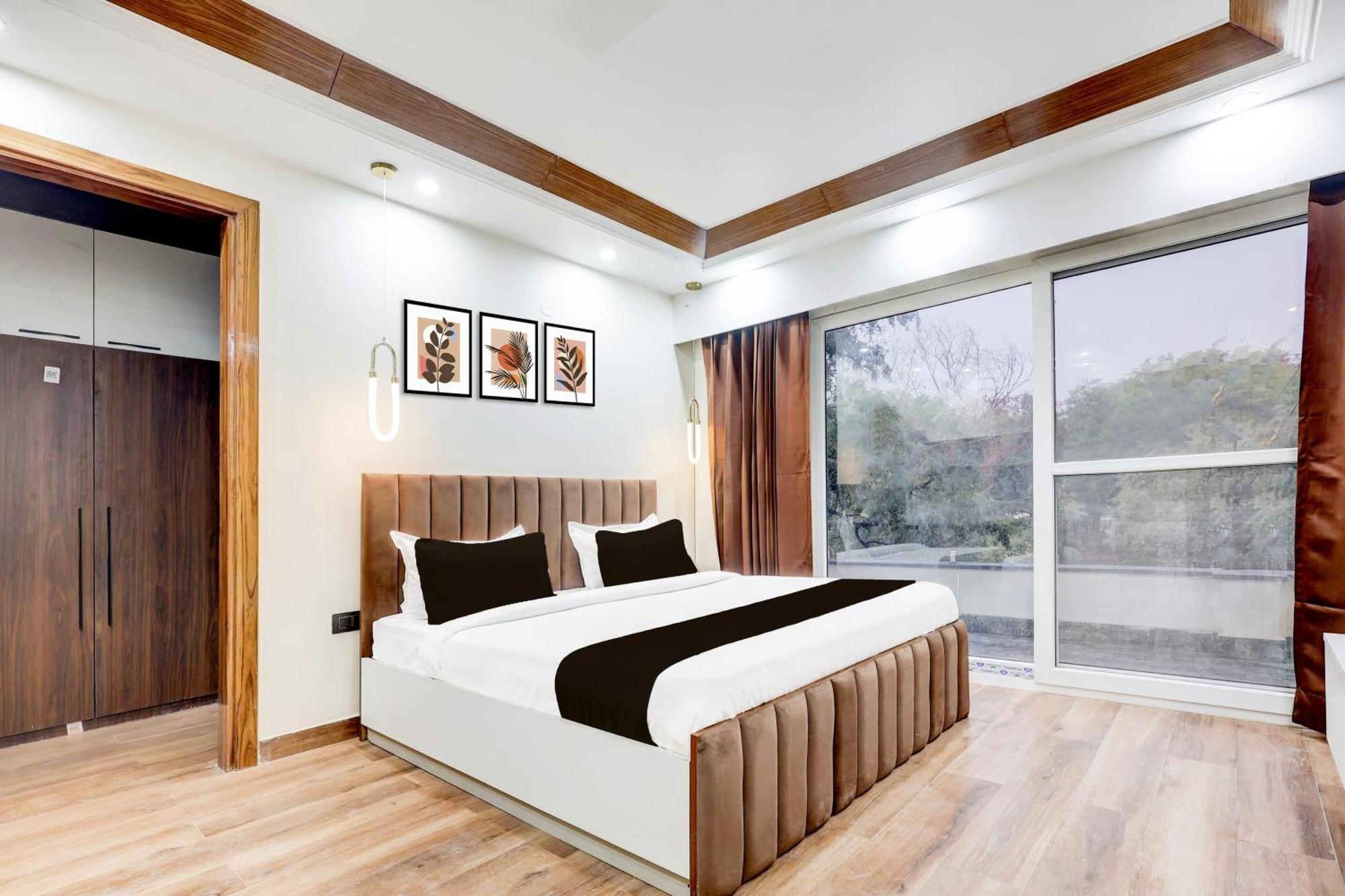 Super Hotel O Sector 43 Gurgaon Exterior photo